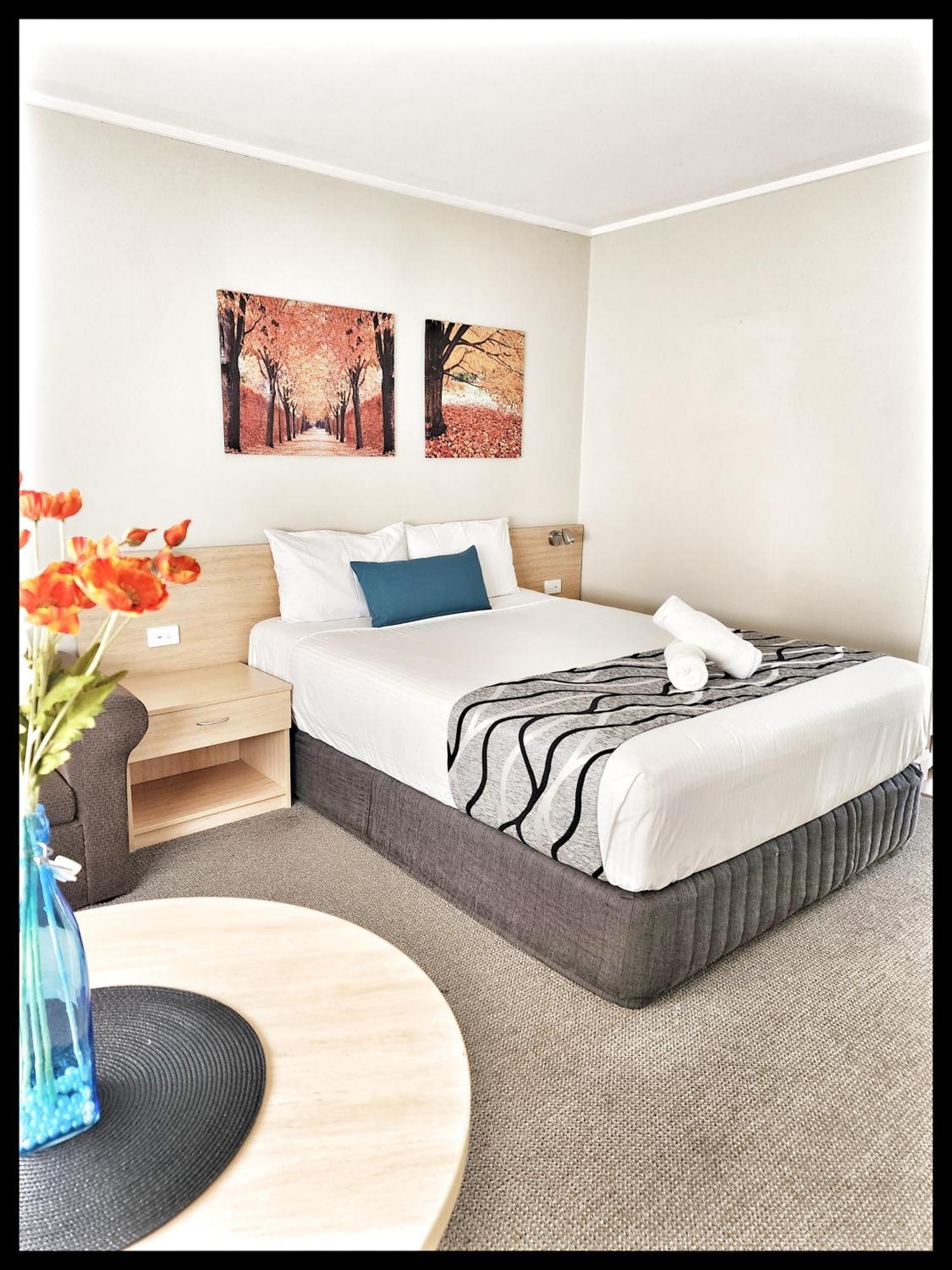 Country Gardens Motel Coonabarabran Εξωτερικό φωτογραφία